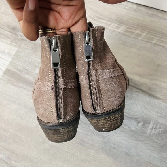 Dolce Vita Ankle Booties - Size 9 - Picture 6 of 8